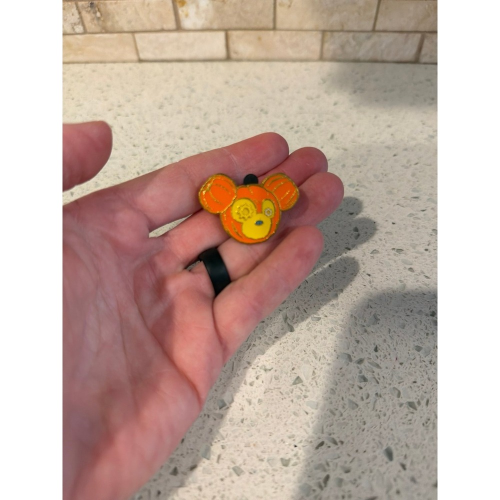 HKDL Halloween Duffy Jack O Lantern Mystery Pin